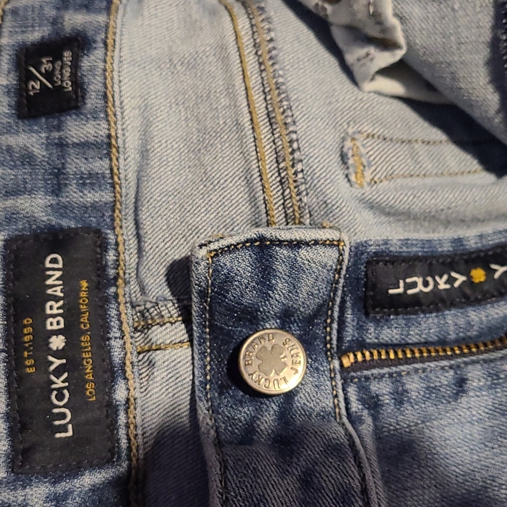 *SOLD OUT* Lucky Jeans - Picture 3 of 9